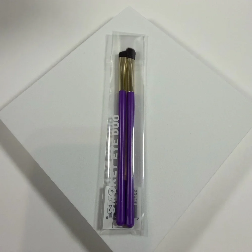 🩷5/$10🩷 Purple Smoke Eye Duo Brush Set